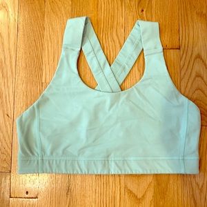Lululemon turquoise sports bra